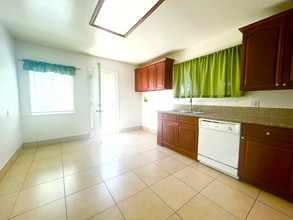 1854 W Cleveland St in San Bernardino, CA - Building Photo - Building Photo