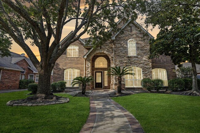 703 Wellington Point in Houston, TX - Foto de edificio - Building Photo