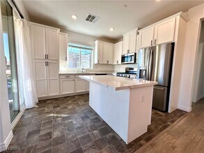 25 Barbara Ln in Las Vegas, NV - Building Photo - Building Photo