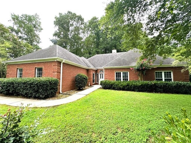 1015 Allenbrook Ln