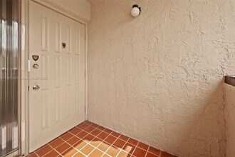 2347 SW 15th St in Deerfield Beach, FL - Building Photo - Building Photo