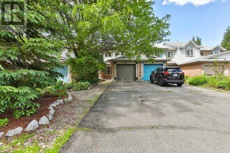 13 College Cir in Ottawa, ON - Building Photo - Building Photo