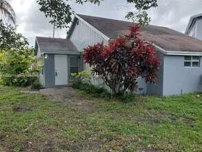 701 Columbus Pkwy in Hollywood, FL - Building Photo - Building Photo