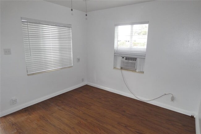 2567 15th Ave N in St. Petersburg, FL - Building Photo - Building Photo