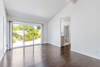 13431 Holiday Ct in Saratoga, CA - Building Photo - Building Photo