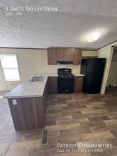 9 Amos Valley Dr in Springfield, IL - Building Photo - Building Photo