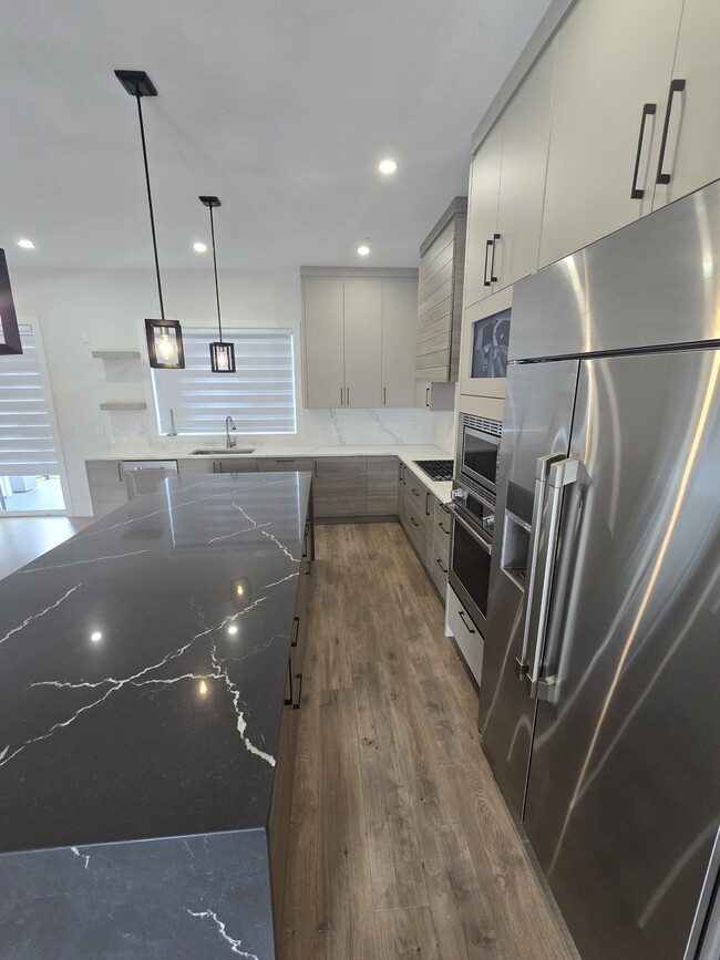 46137 Crestview Dr in Chilliwack, BC - Building Photo - Building Photo