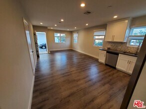 3915 Brighton Ave in Los Angeles, CA - Building Photo - Building Photo