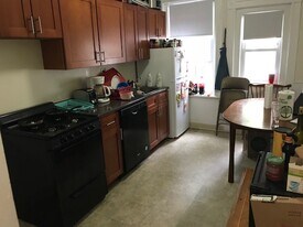 19 Mt Hood Rd, Unit 1 in Boston, MA - Building Photo