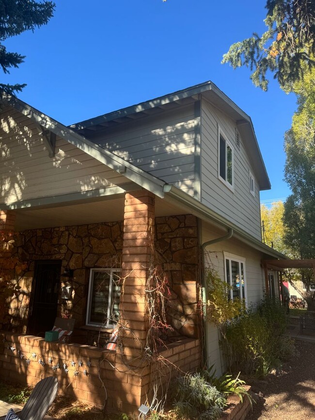 702 W Birch Ave in Flagstaff, AZ - Building Photo - Building Photo