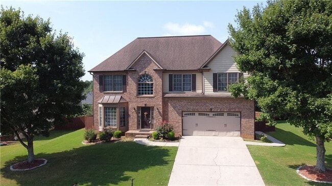 property at 2119 Shin Ct NE