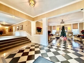 111 7th St in Garden City, NY - Building Photo - Building Photo