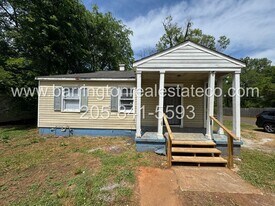 1340 Pineview Rd in Birmingham, AL - Building Photo