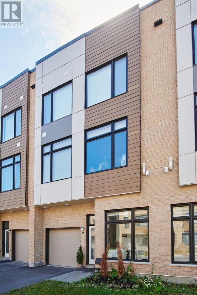 58 Cherry Blossom Private in Ottawa, ON - Building Photo - Building Photo