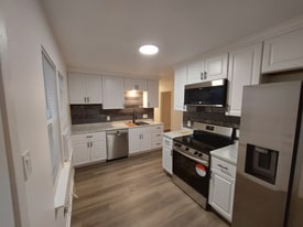 335 Valley Dr in Sterling, CO - Building Photo