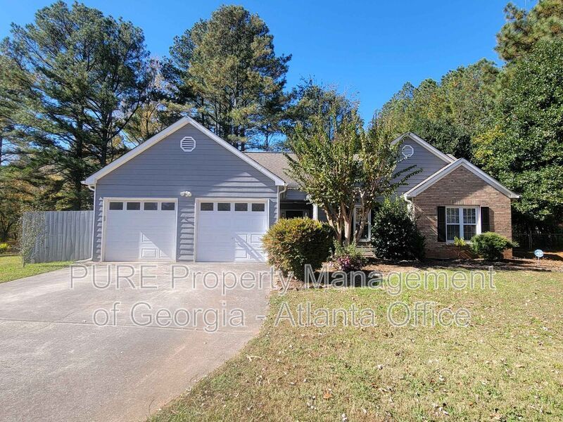 102 Laguna Springs Dr in Woodstock, GA - Building Photo