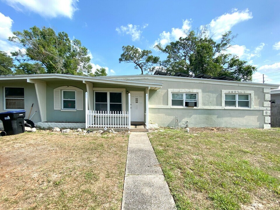 7407 Hager Way in Orlando, FL - Building Photo