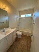 16248 Yucca St in Hesperia, CA - Building Photo - Building Photo