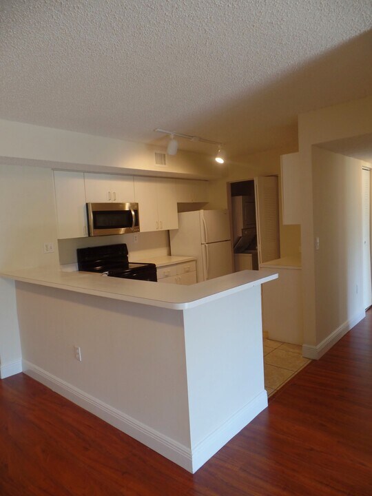 3844 Lyons Rd in Coconut Creek, FL - Building Photo