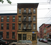 401 Bloomfield St in Hoboken, NJ - Foto de edificio - Building Photo