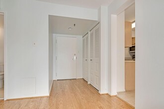 7401 Westlake Terrace in Bethesda, MD - Building Photo - Building Photo