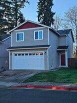 623 Rivenhurst St in Bremerton, WA - Building Photo