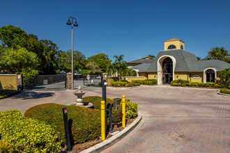 Bella Vista Sailwinds On Lake Seminole in Largo, FL - Building Photo - Building Photo