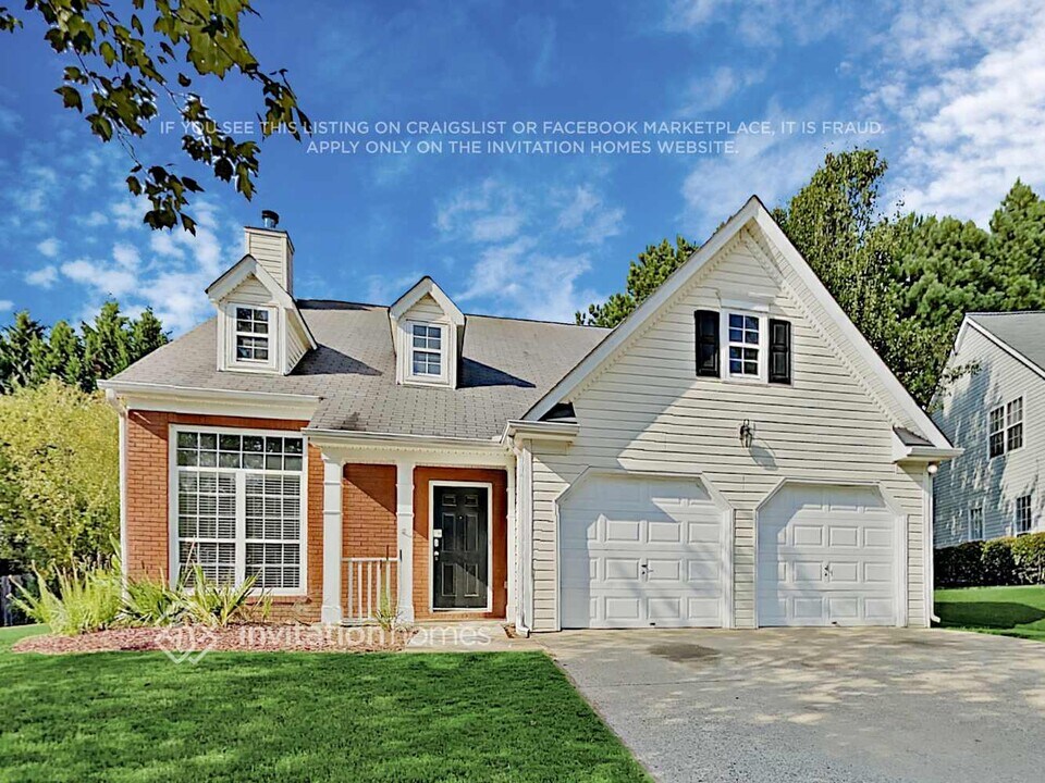 207 Weatherstone Crossing in Woodstock, GA - Building Photo