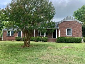 250 Bailey Mill Rd in Travelers Rest, SC - Building Photo