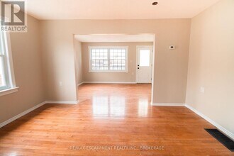 539 Woodlawn Rd in Welland, ON - Building Photo - Building Photo