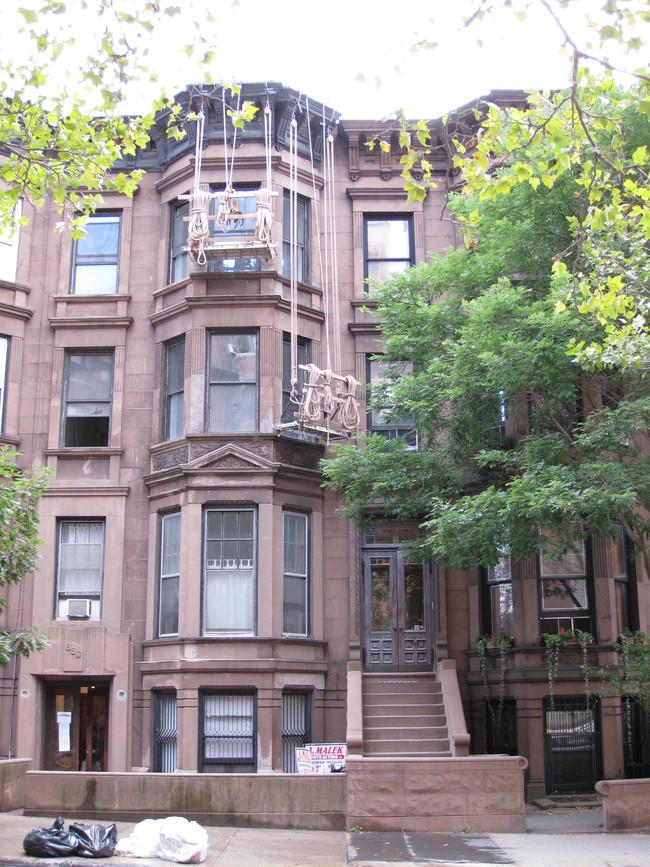 896 Union St in Brooklyn, NY - Foto de edificio - Building Photo