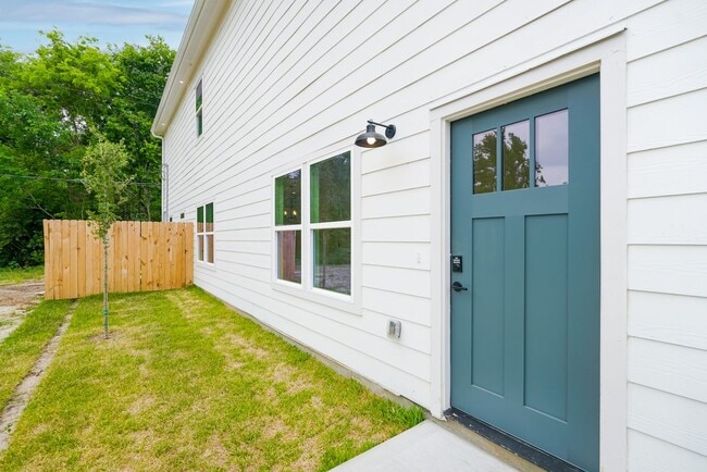 property at 7903 Sunnyhill St