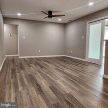 16 Pickwick Pl in Sewell, NJ - Building Photo - Building Photo