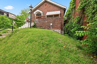 1965 Arlington Ave in St. Louis, MO - Building Photo - Building Photo