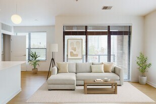 Frederick Lofts in Milwaukee, WI - Building Photo