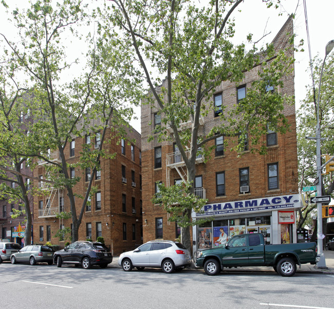 2113 Avenue V in Brooklyn, NY - Foto de edificio - Building Photo