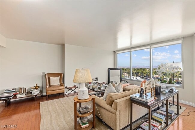 property at 322 Karen Ave