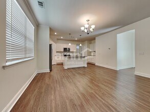 8 Cherry St in Savannah, GA - Building Photo - Building Photo