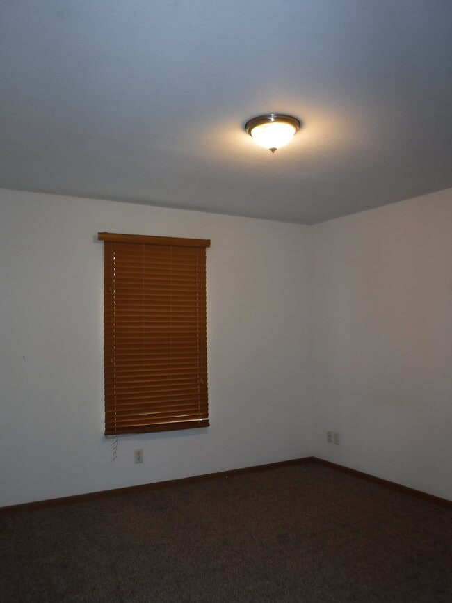 5602A Beechwood Blvd in St. Joseph, MO - Building Photo - Building Photo