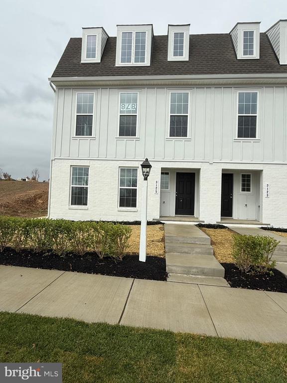 property at 3125 Overlook Dr