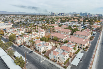 Laguna Del Rey in Las Vegas, NV - Foto de edificio - Building Photo