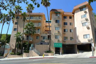 Five Star Suites in Los Angeles, CA - Foto de edificio - Building Photo