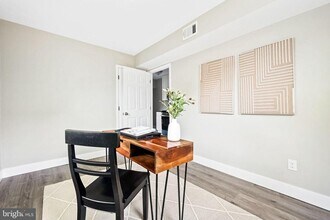 1658 F St NE in Washington, DC - Building Photo - Building Photo