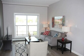 Stella Place in Edmonton, AB - Building Photo - Building Photo