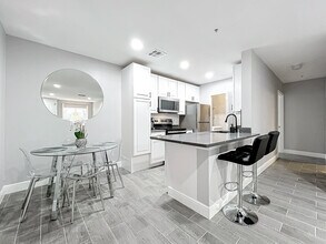 4352 S Kirkman Rd, Unit 1203 in Orlando, FL - Building Photo - Building Photo