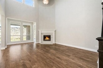 4529 Tall Knight Ln in Carrollton, TX - Foto de edificio - Building Photo