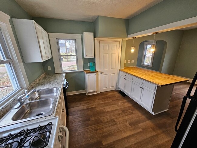 442 Matthews St in Akron, OH - Building Photo - Building Photo