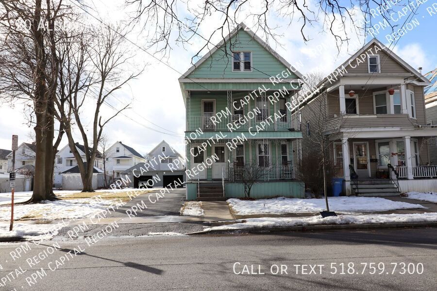 20 Alden Ave in Albany, NY - Building Photo