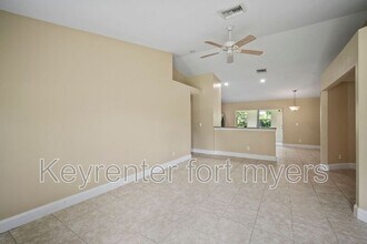 1125 Alvin Ave in Lehigh Acres, FL - Building Photo - Building Photo