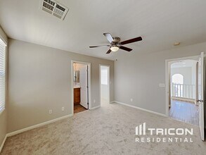 8424 Quarentina Ave in Las Vegas, NV - Building Photo - Building Photo